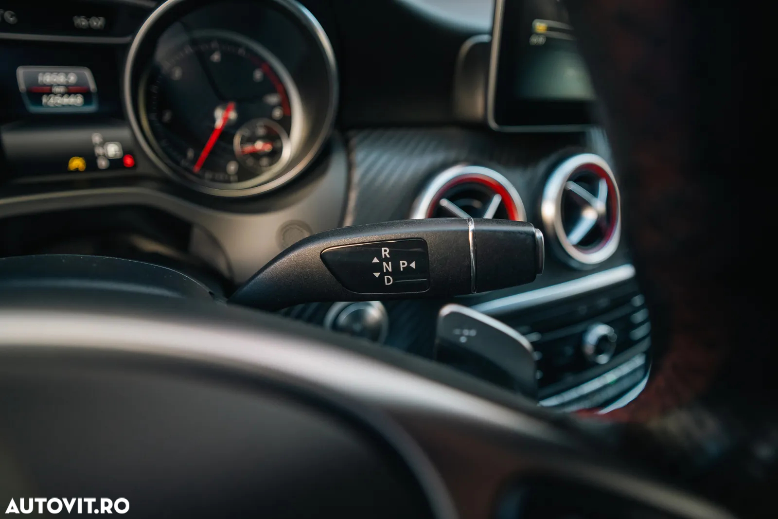 Mercedes-Benz A 200 d 7G-DCT AMG Line - 22