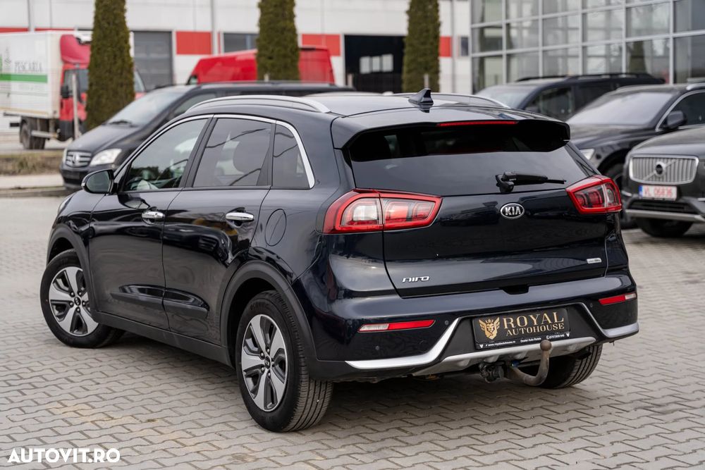 Kia Niro 1.6 GDI 2WD Aut. Spirit - 3