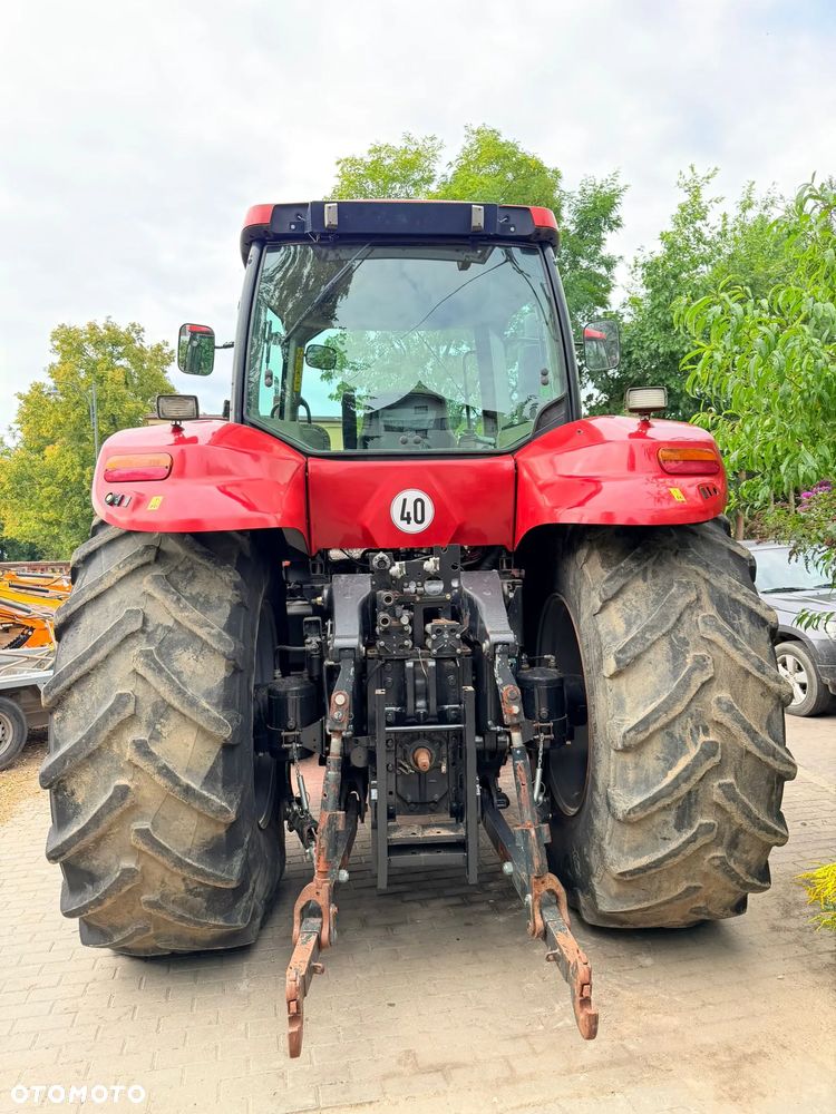 Case IH Magnum 225 - 8