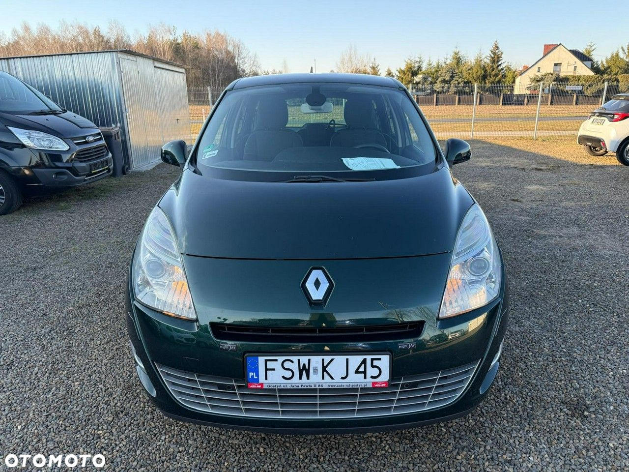 Renault Grand Scenic - 10