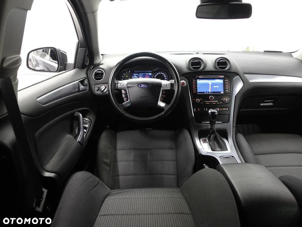 Ford Mondeo - 28