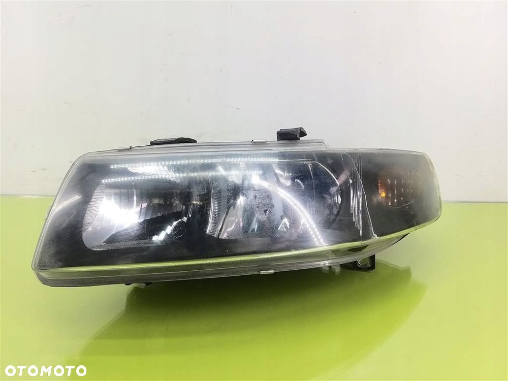 Reflektor lampa przód lewa Seat Toledo II 1999-2004 TYC 205804B LEON I - 1