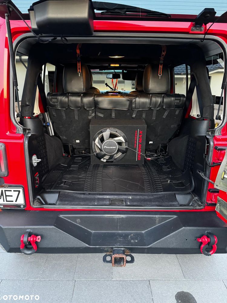 Jeep Wrangler 3.6 Unlim Sahara - 9