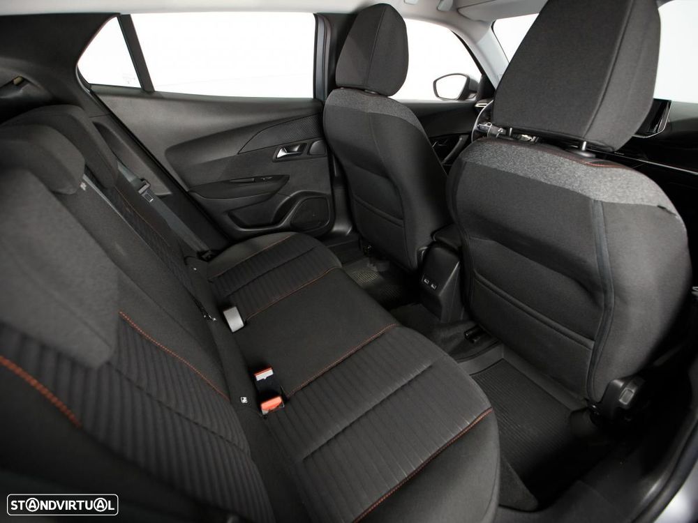 Peugeot e-2008 50 kWh Active - 11