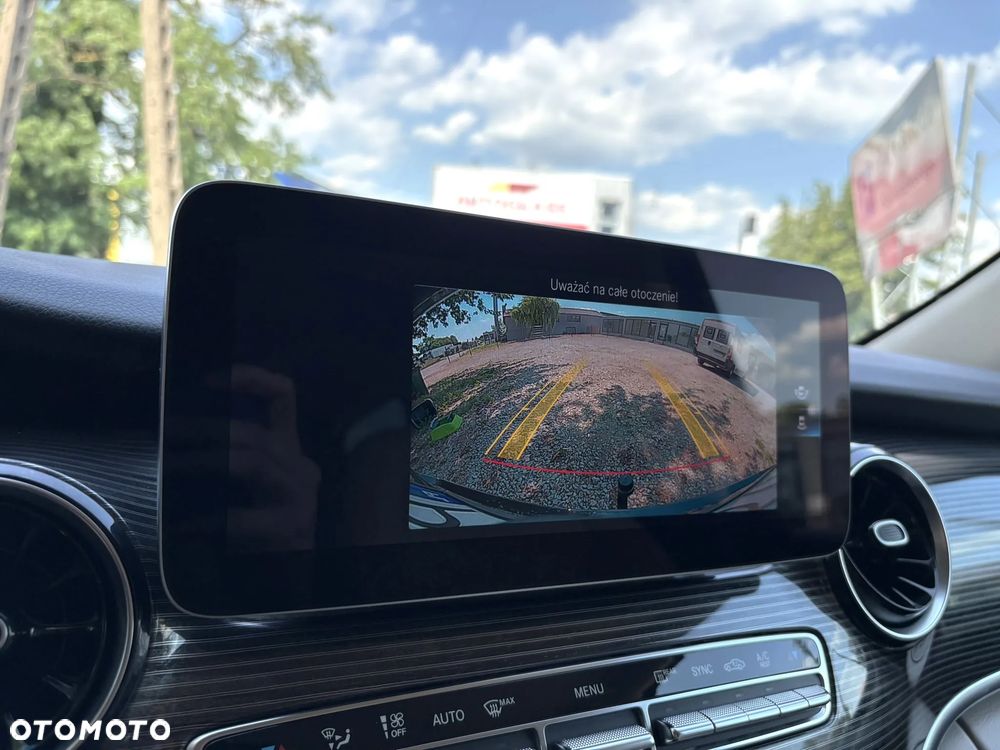 Mercedes-Benz Klasa V 300 d 4-Matic Avantgarde 9G-Tronic (d³ugi) - 19