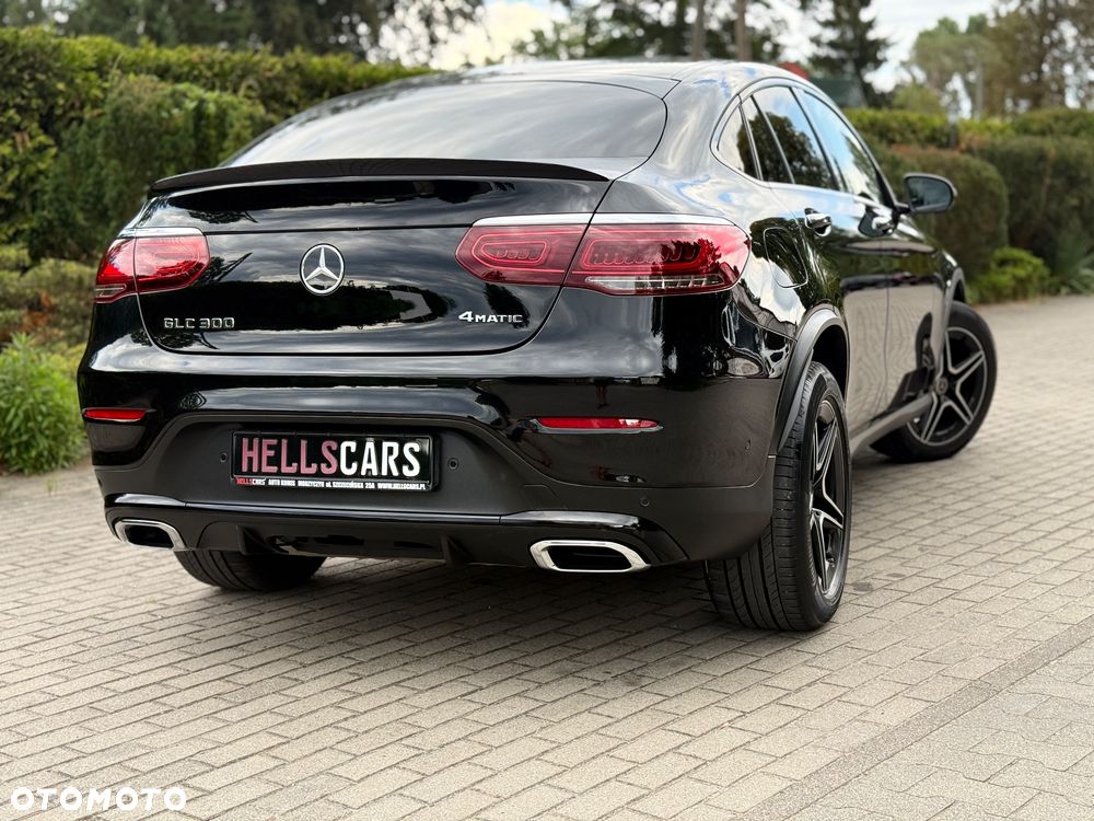 Mercedes-Benz GLC 300 4Matic 9G-TRONIC AMG Line Plus - 4