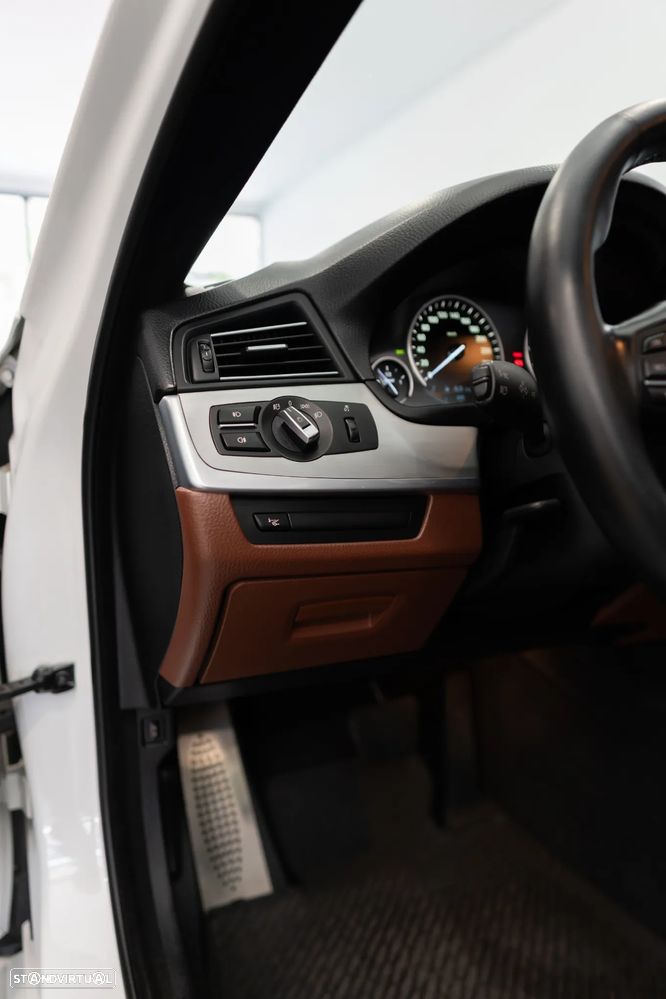 BMW 525 d Pack M Auto - 42