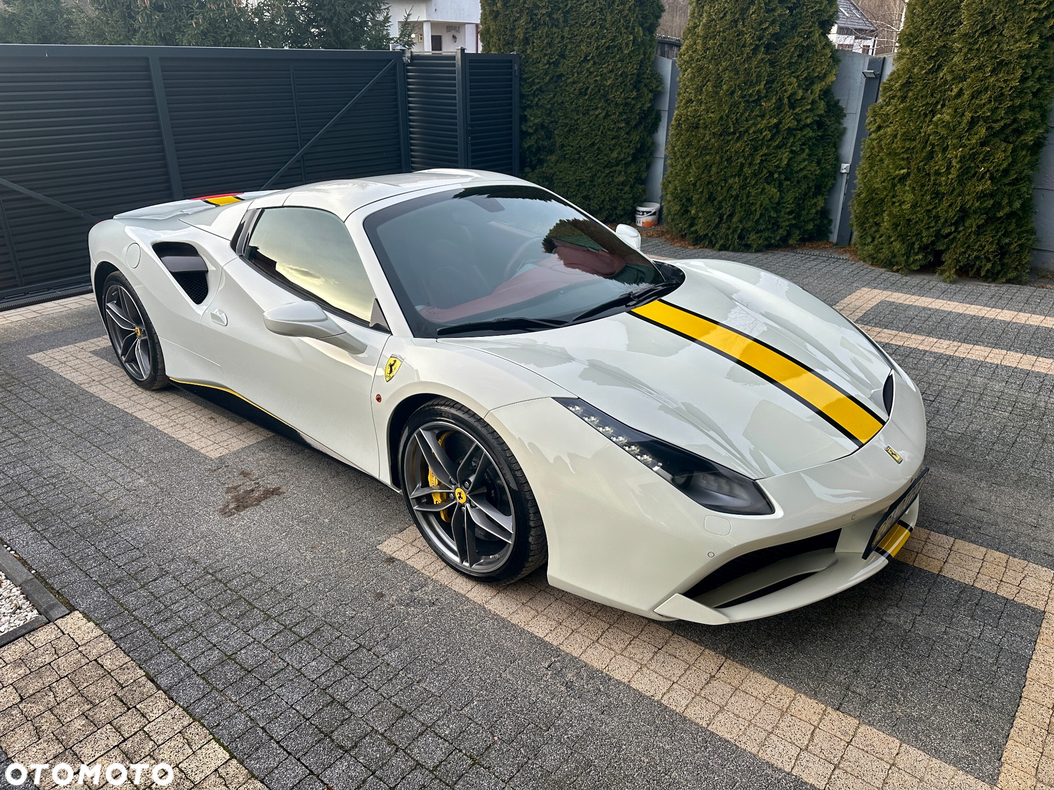 Ferrari 488 - 2