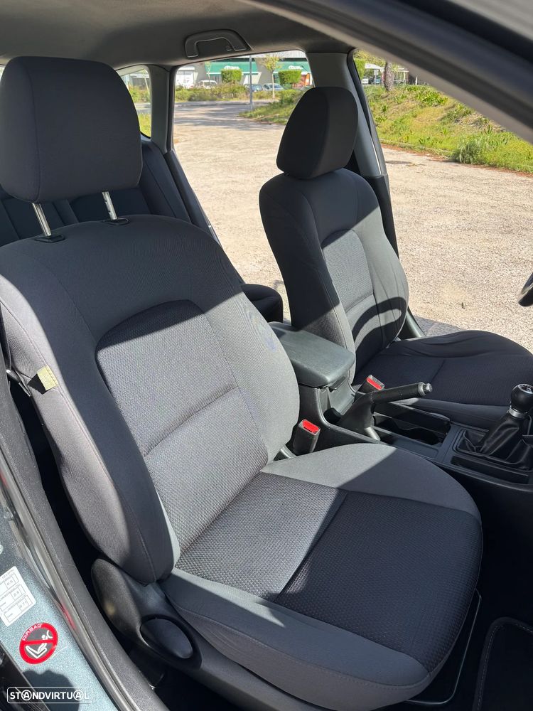 Mazda 3 Hatchback MZ-CD 1.6 Comfort - 12