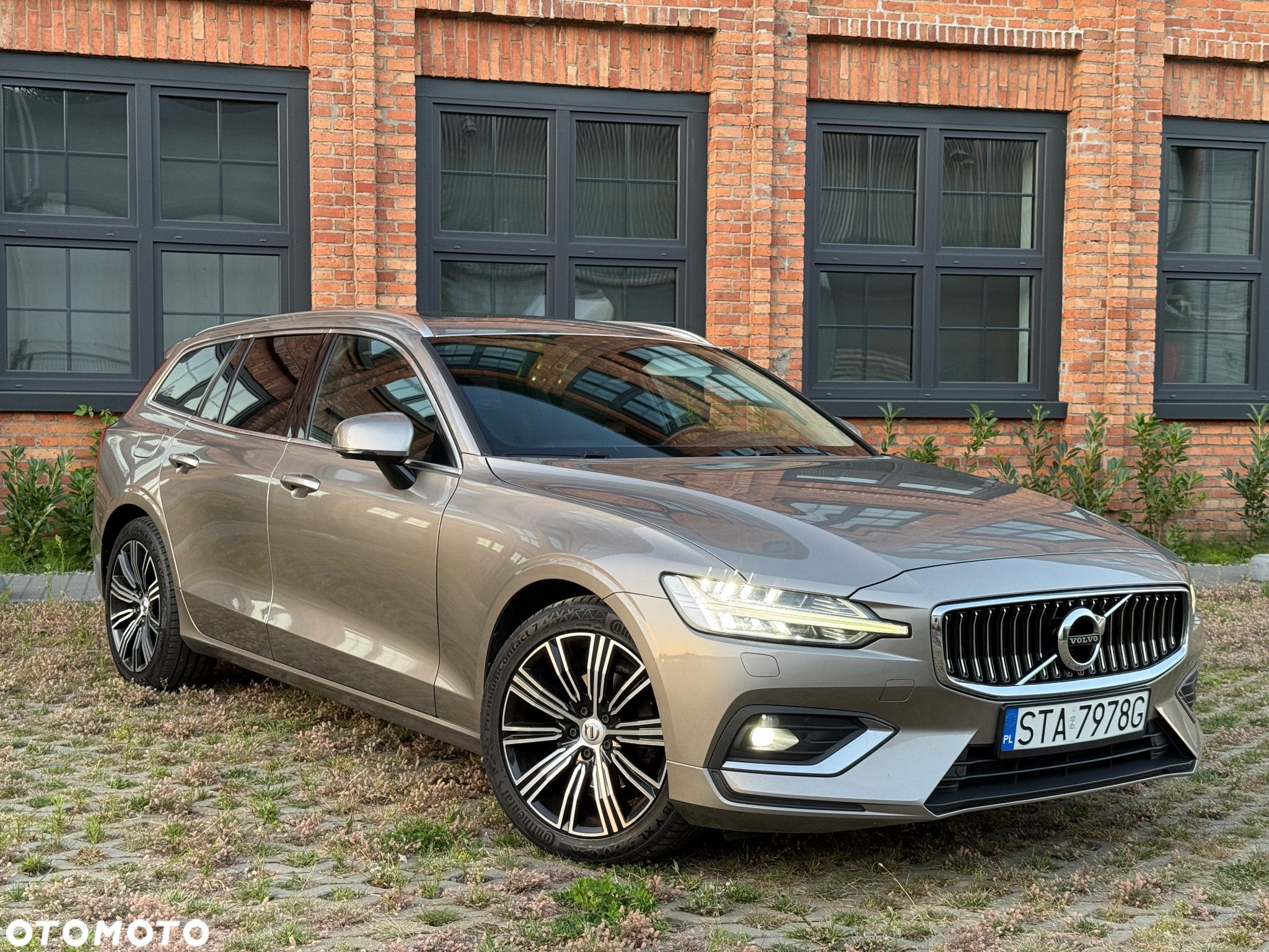 Volvo V60 D4 Geartronic Inscription - 14