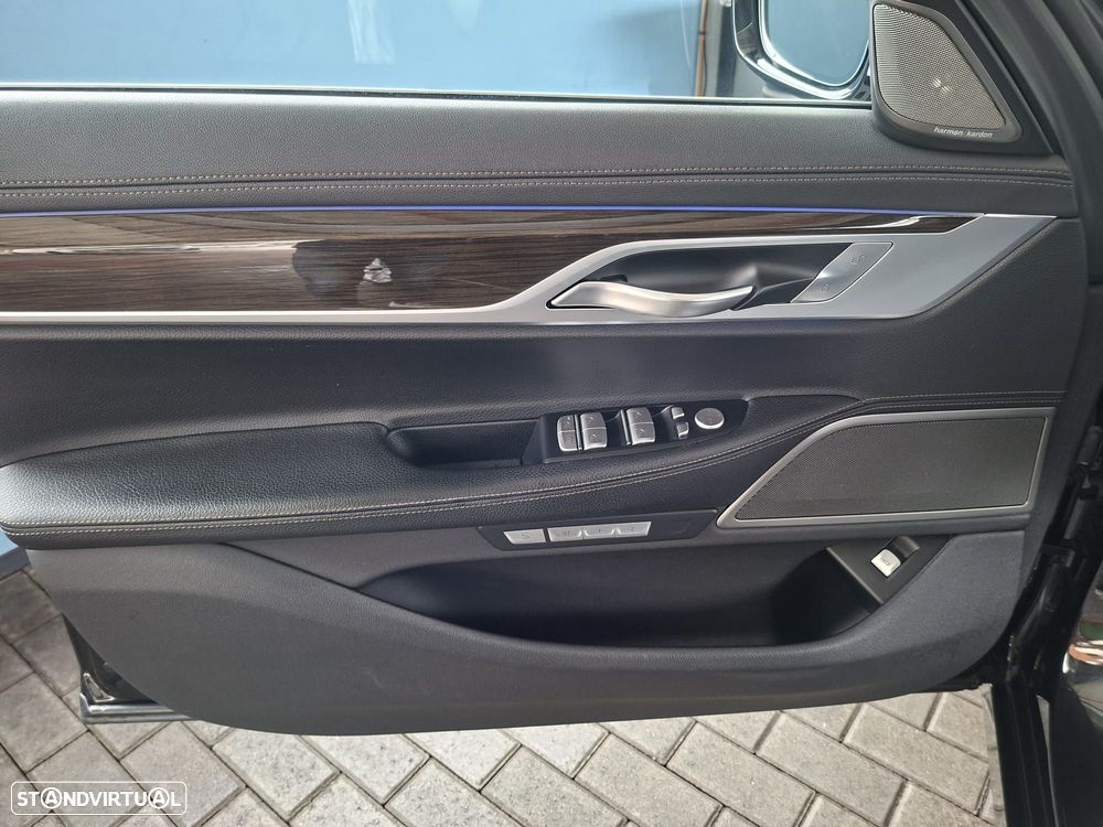 BMW 730 Ld — fotografia 11