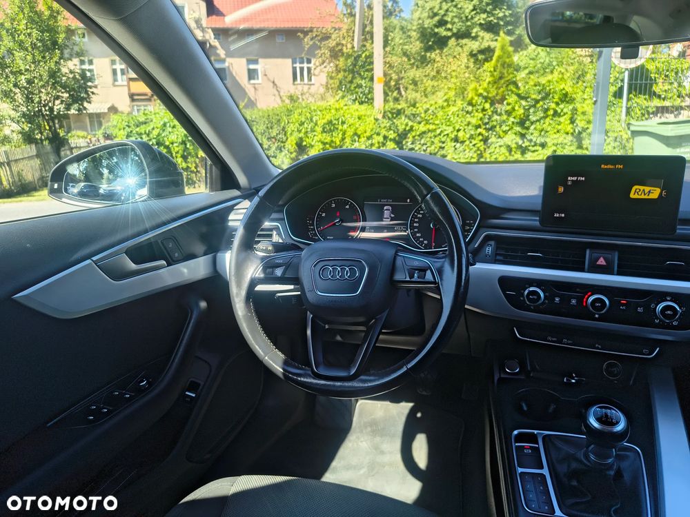 Audi A4 Avant 2.0 TDI DPF clean diesel Ambiente - 27