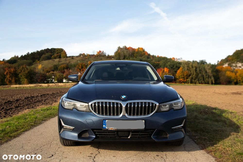 BMW Seria 3 320d xDrive Luxury Line - 4