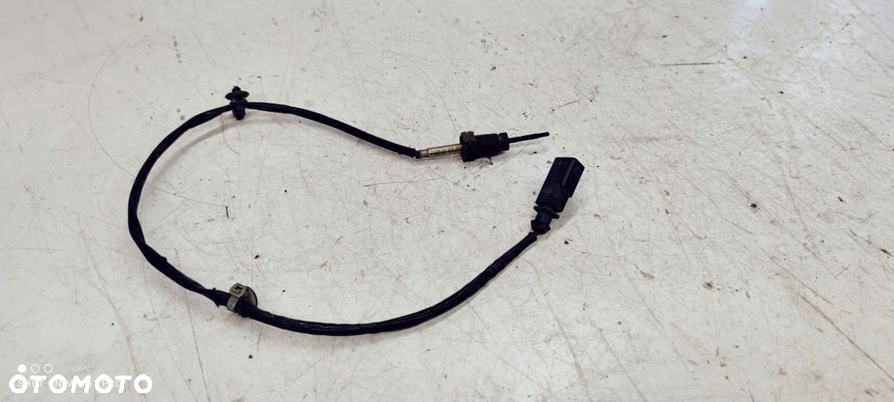 CZUJNIK TEMPERATURY SPALIN AUDI A4 A5 03L906088A - 1