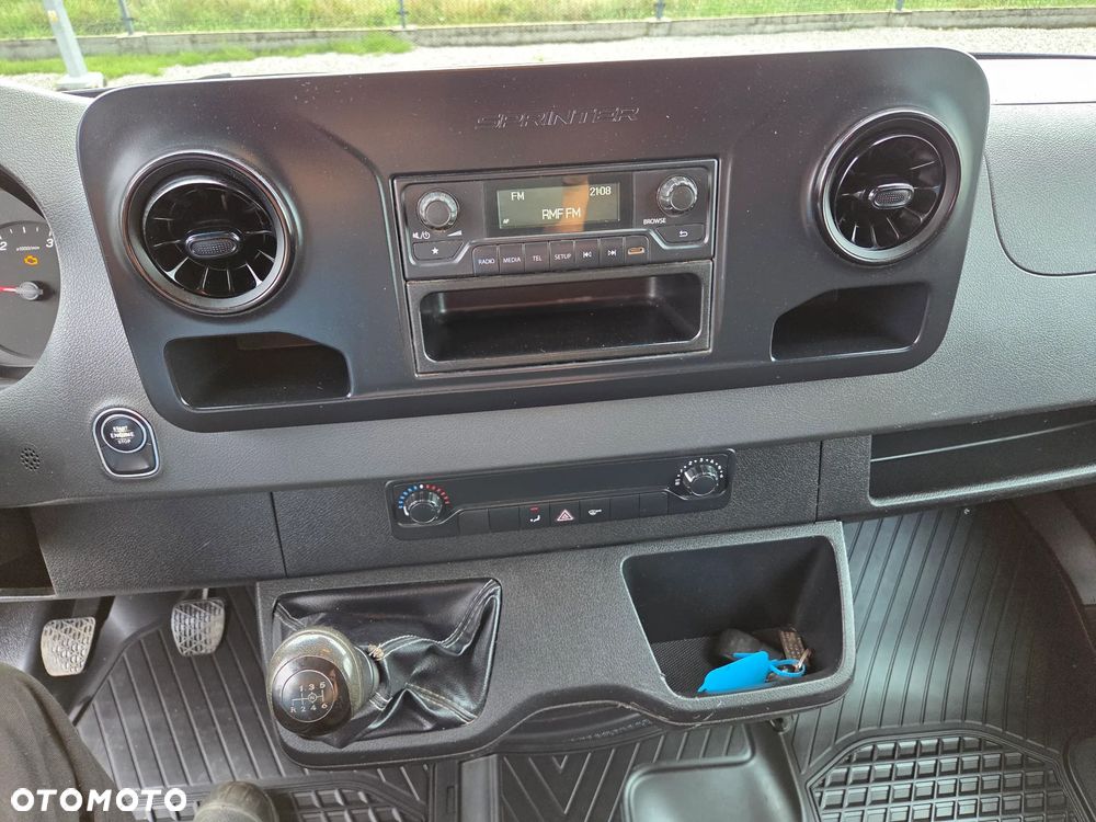 Mercedes-Benz Sprinter 514 CDI / 2.2 140KM / Wywrotka dł: 3.60 / HAK 3.5T / Bliżniaki/ Przebieg 72 tys !!! / - 27