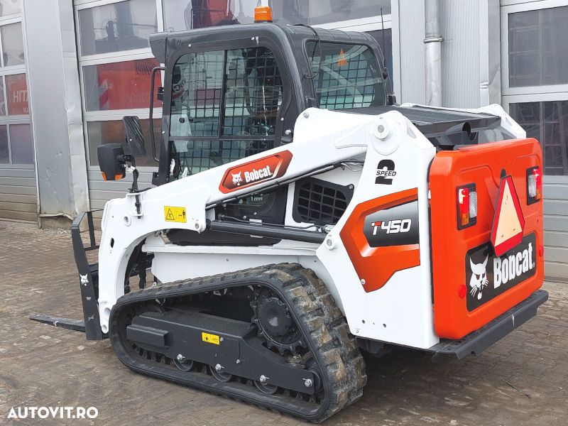 Bobcat PE SENILE, NOU, SUPER PROMOTIE 46900 EUR+Tva, furci, cupa multifuncitonala 4x1, ridica 717kg, masa operationala 3t, motor Bobcat 41kW, cabina inchisa, inst hidr suplimentara, posibilitate leasing 5 ani-PROMOTIE 46900 EUR+Tva - 2