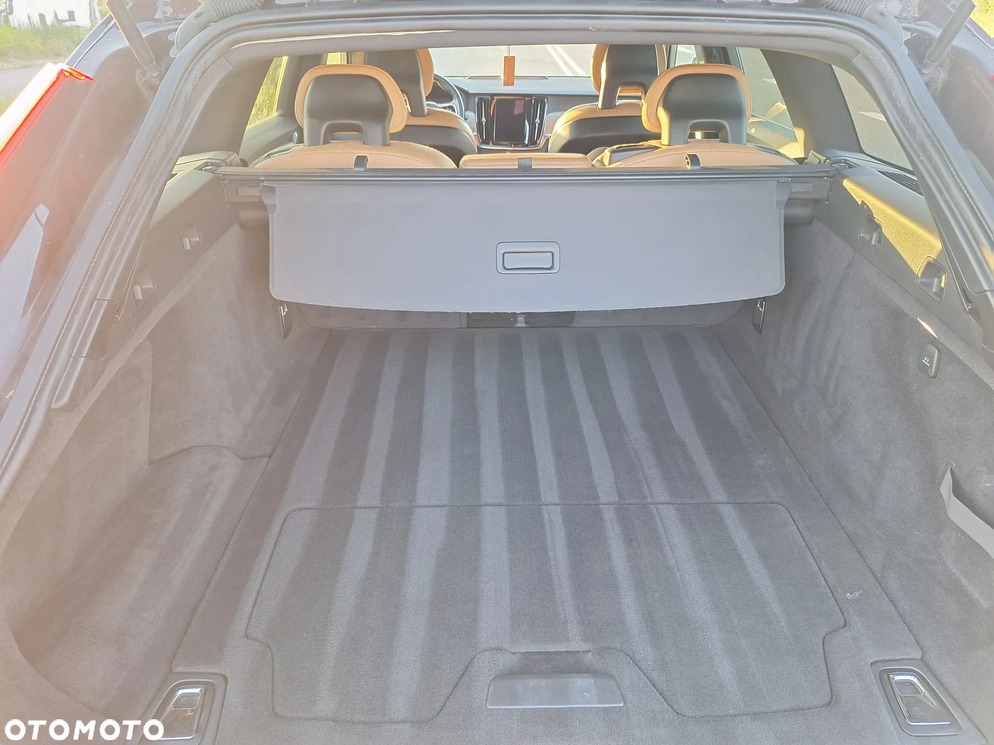 Volvo V90 D5 AWD Inscription - 28