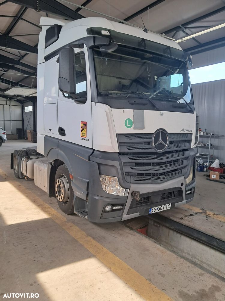 Mercedes-Benz ACTROS - 2
