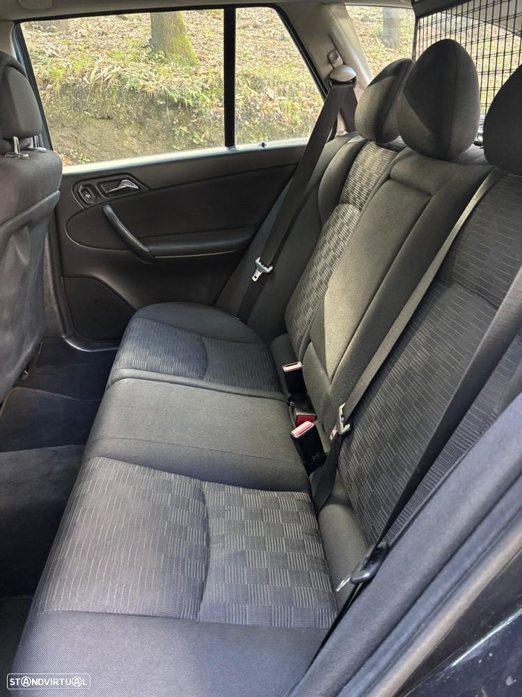 Mercedes-Benz C 220 CDi Classic - 28