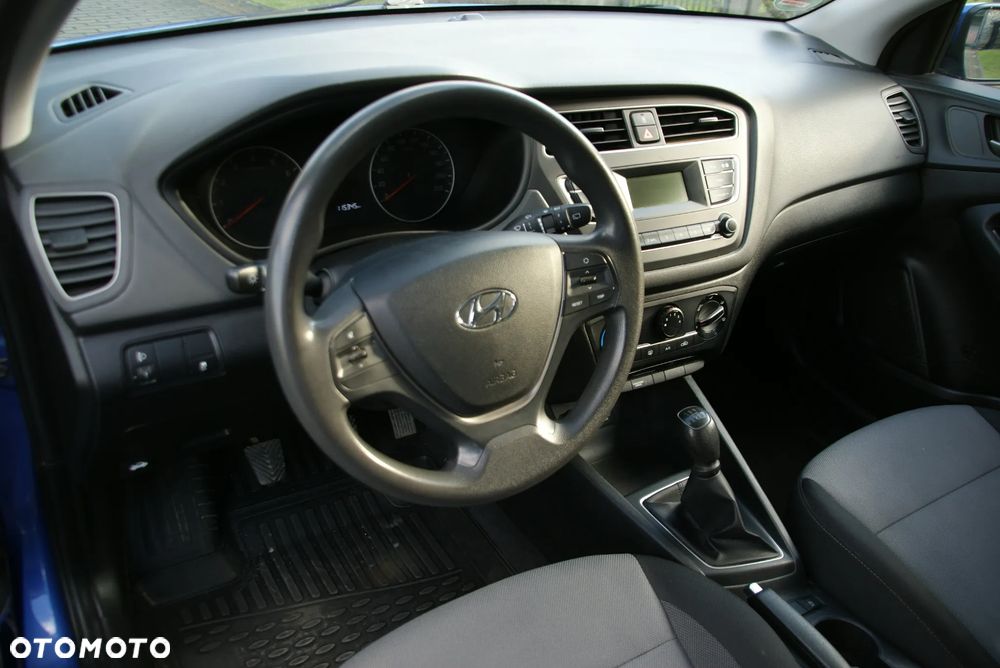 Hyundai i20 - 11