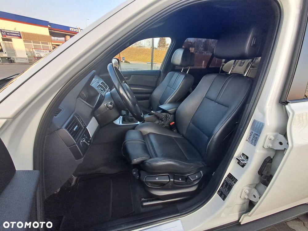 BMW X3 3.0d - 13