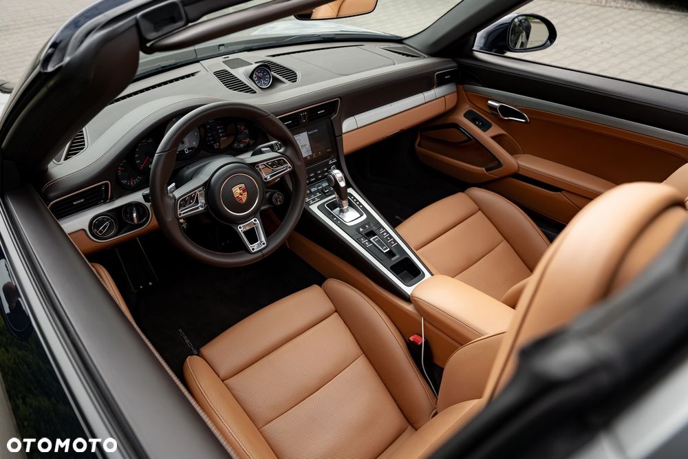 Porsche 911 Targa 4S PDK - 14