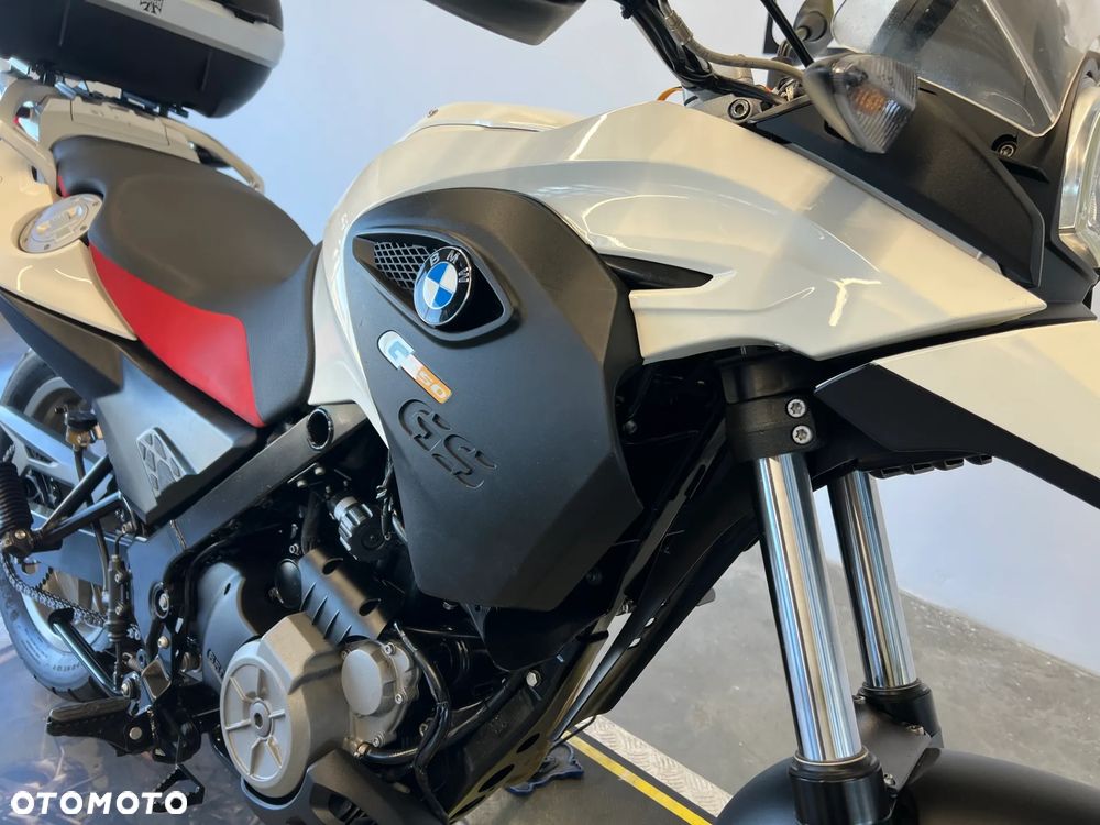 BMW G - 26