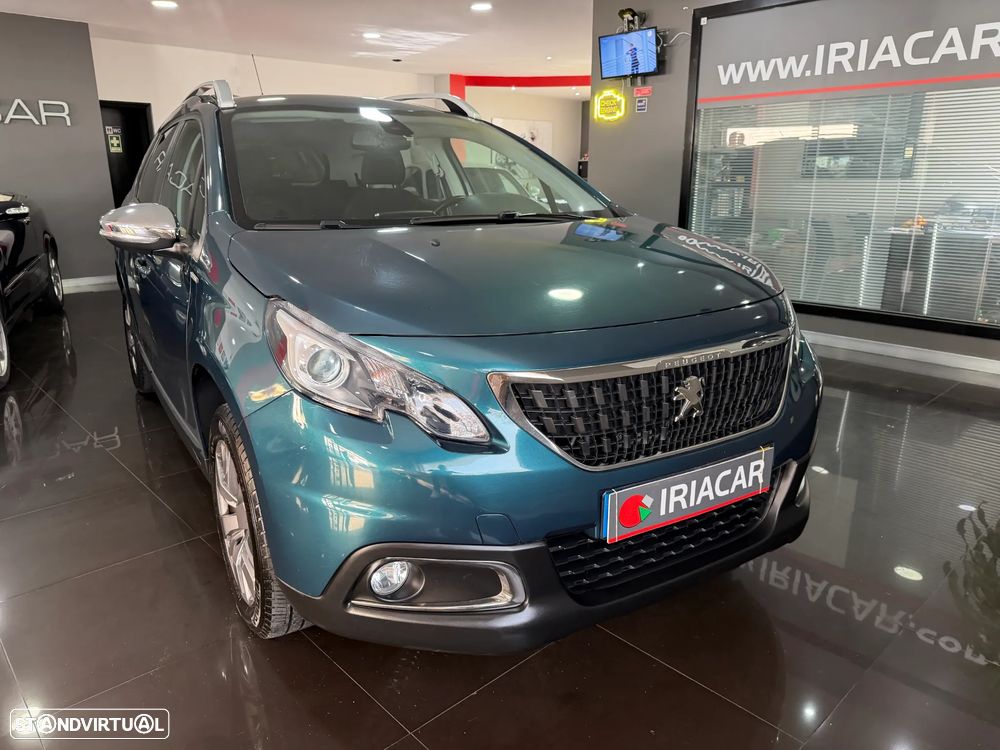 Peugeot 2008 1.2 PureTech Style - 6