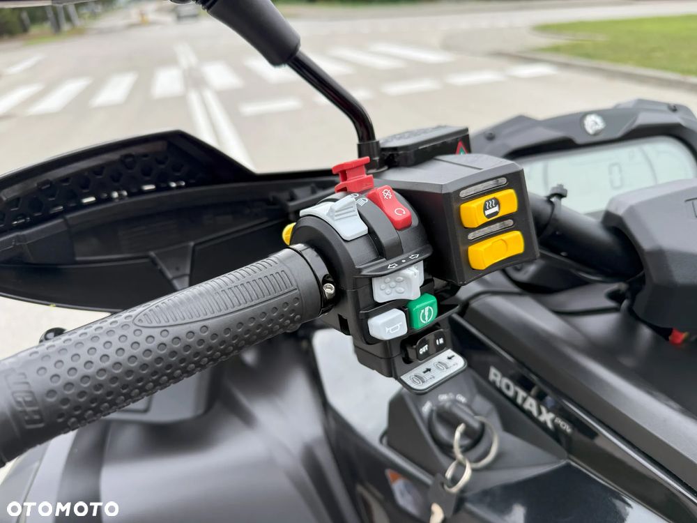 Can-Am Outlander Max - 9