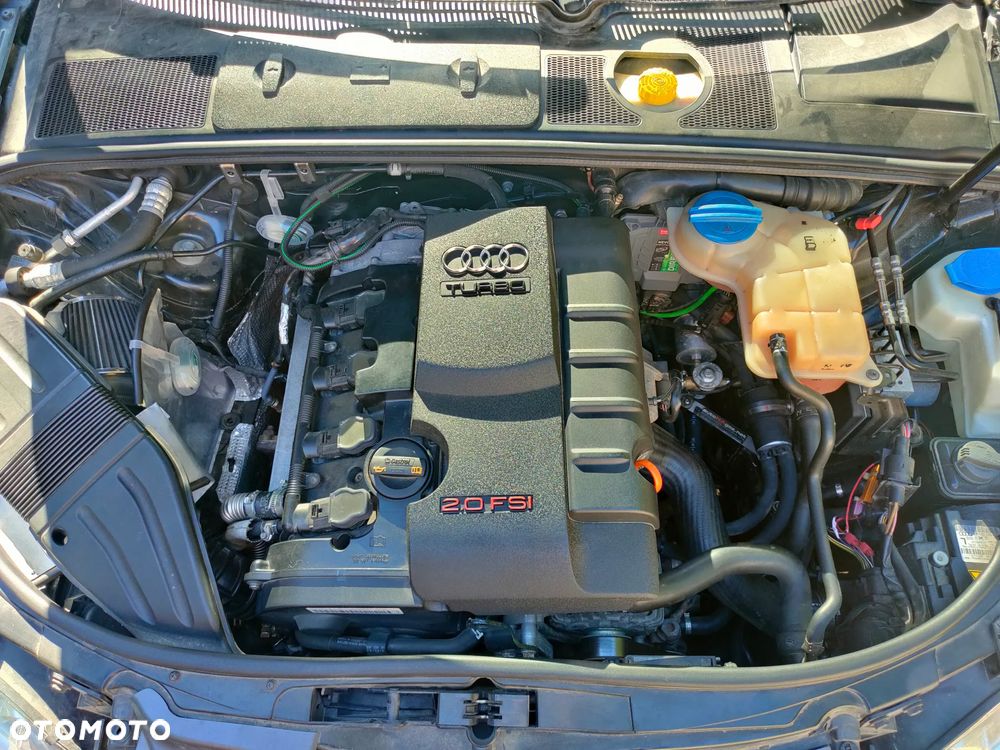 Audi A4 Avant 2.0 T FSI quattro - 10