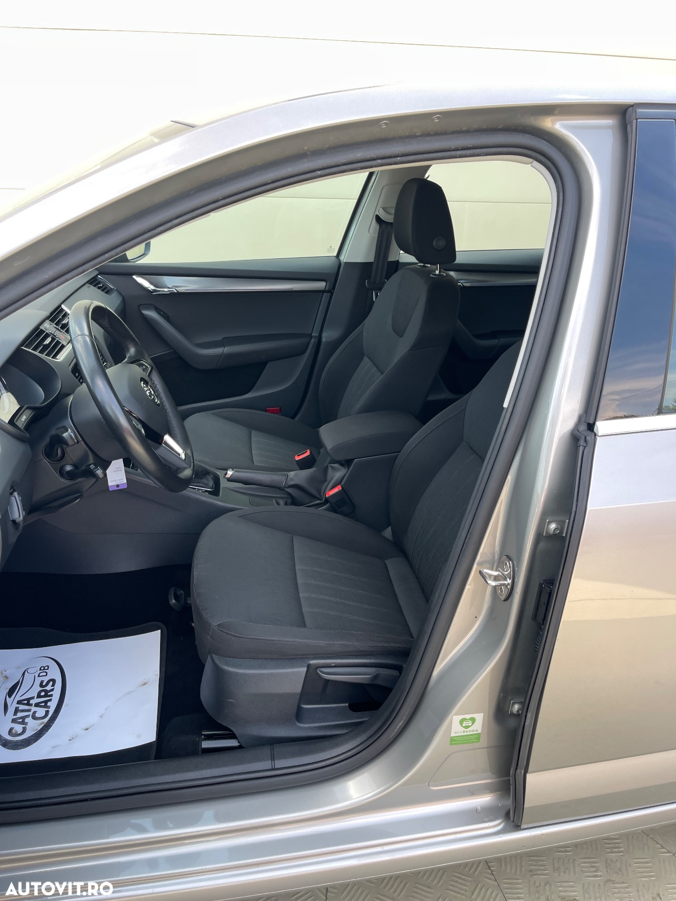 Skoda Octavia 1.6 TDI DSG Style - 28