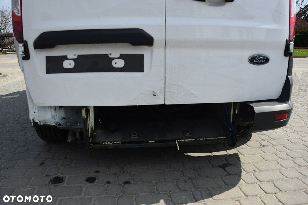 Ford Tourneo Connect Grand - 15
