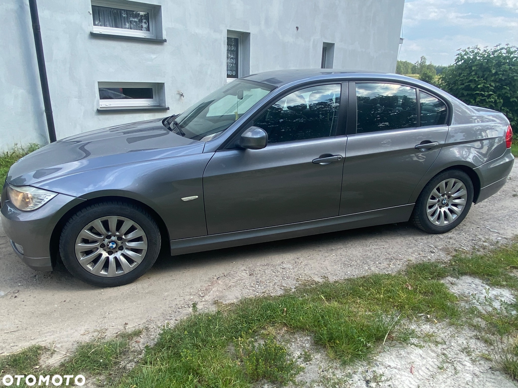 BMW Seria 3 318i - 4