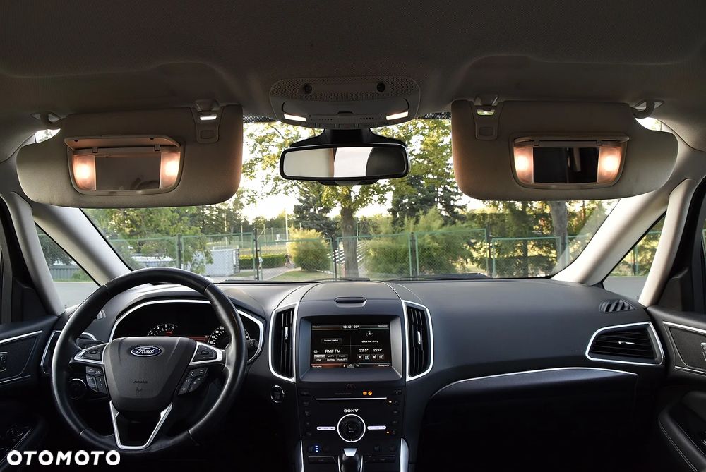 Ford S-Max 2.0 TDCi Titanium PowerShift - 24