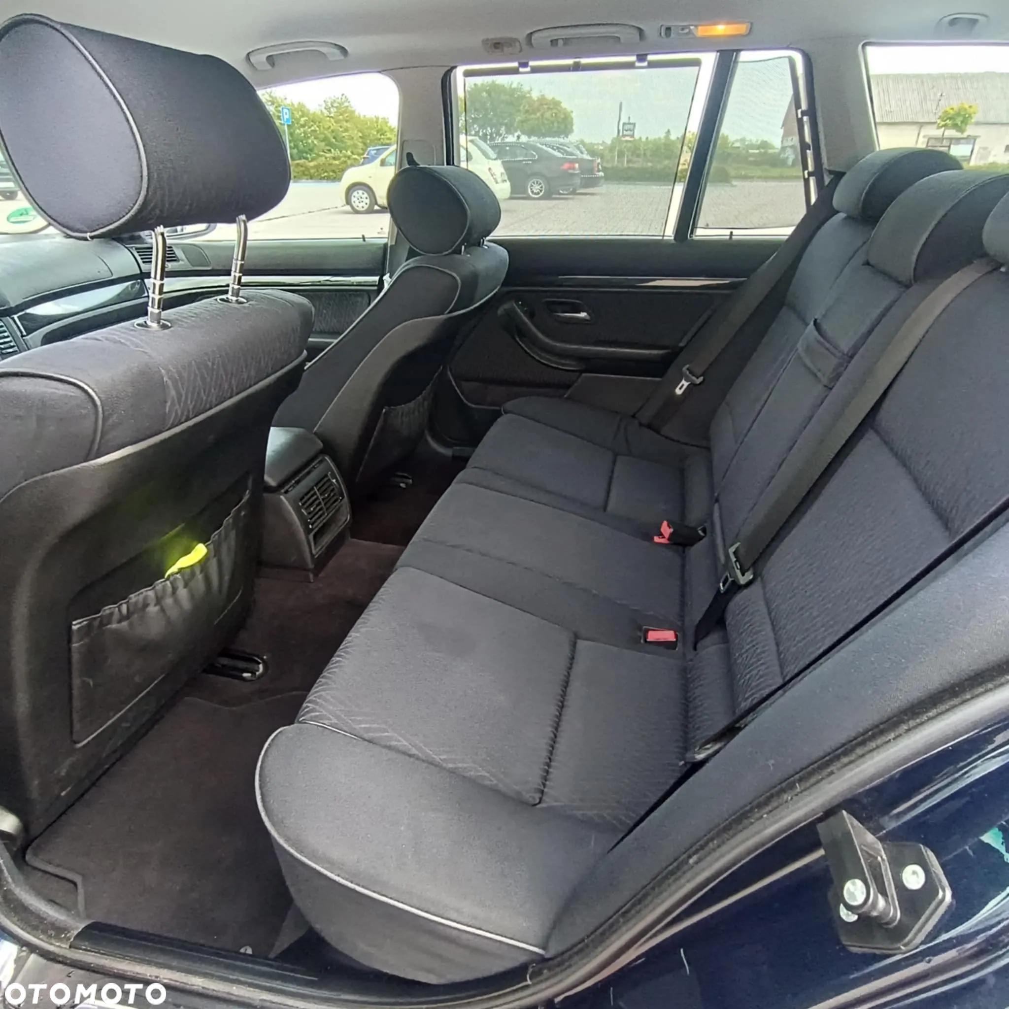 BMW Seria 5 520i Touring - 11