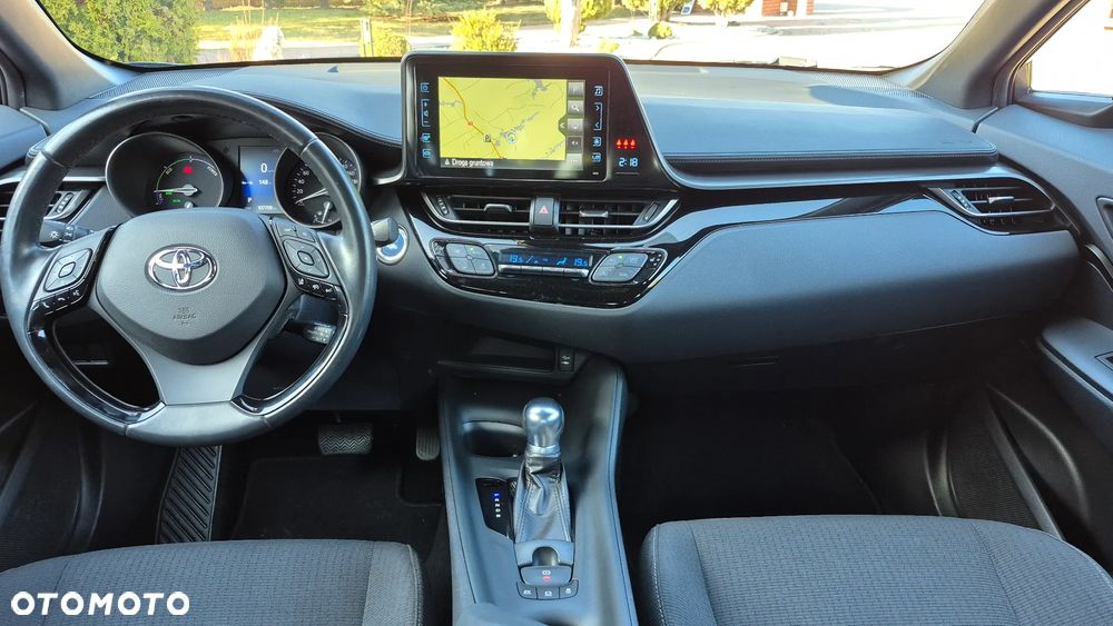 Toyota C-HR Flow - 29