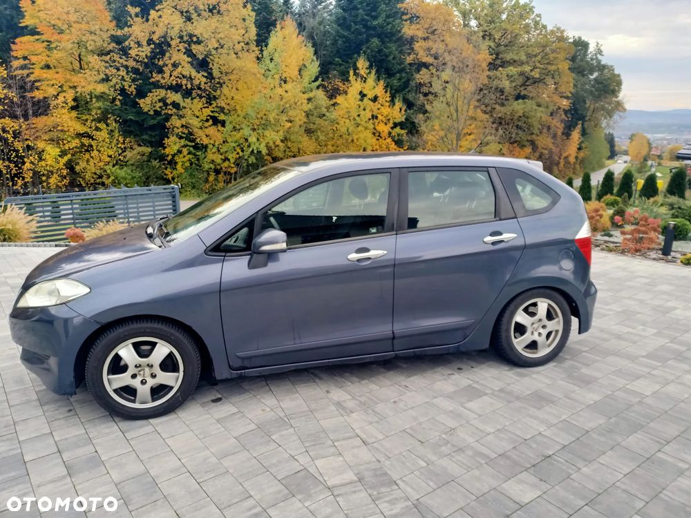 Honda FR-V - 4