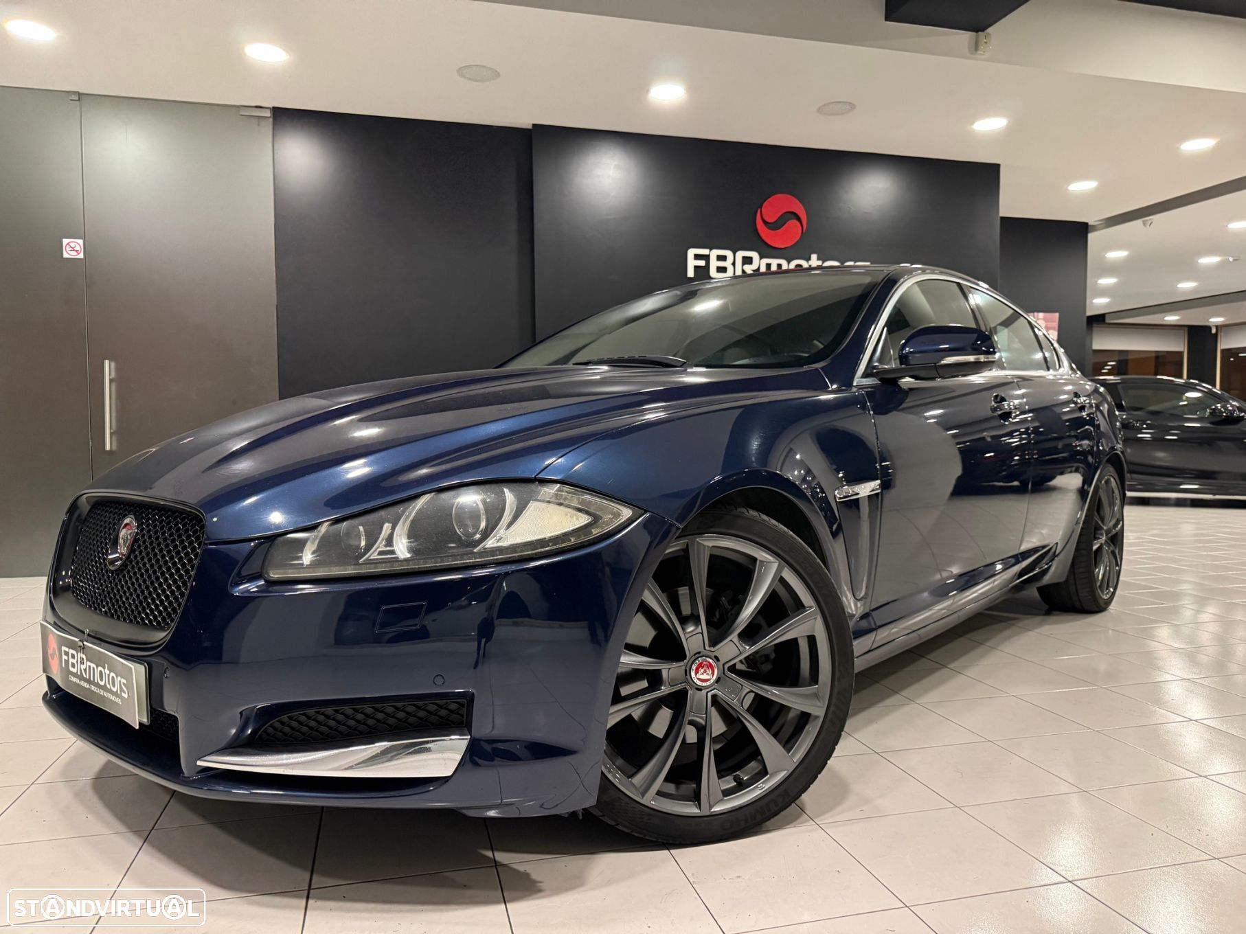 Jaguar XF 2.2 D Premium Luxury - 1