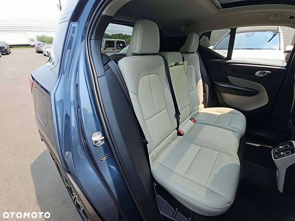 Volvo XC 40 - 7