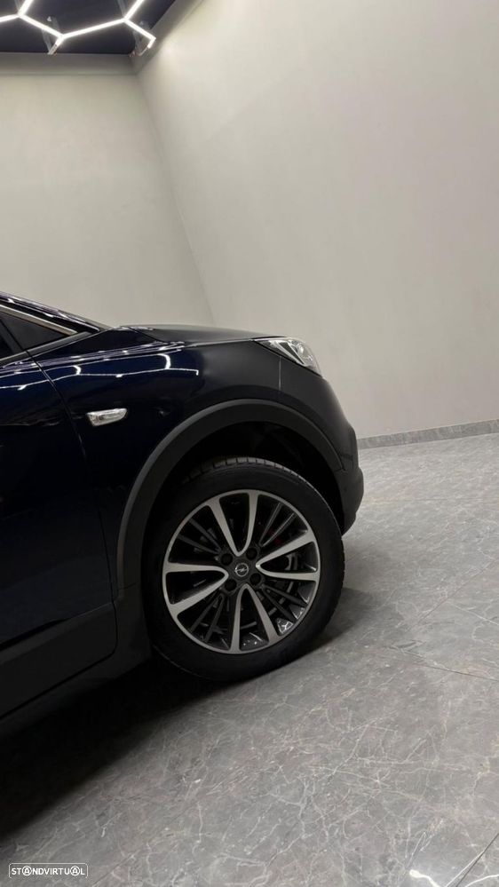 Opel Crossland X 1.2 S&S Auto 120 Anos - 11