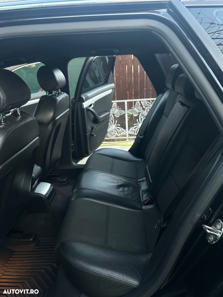Audi A4 Avant 2.0 TDI - 7