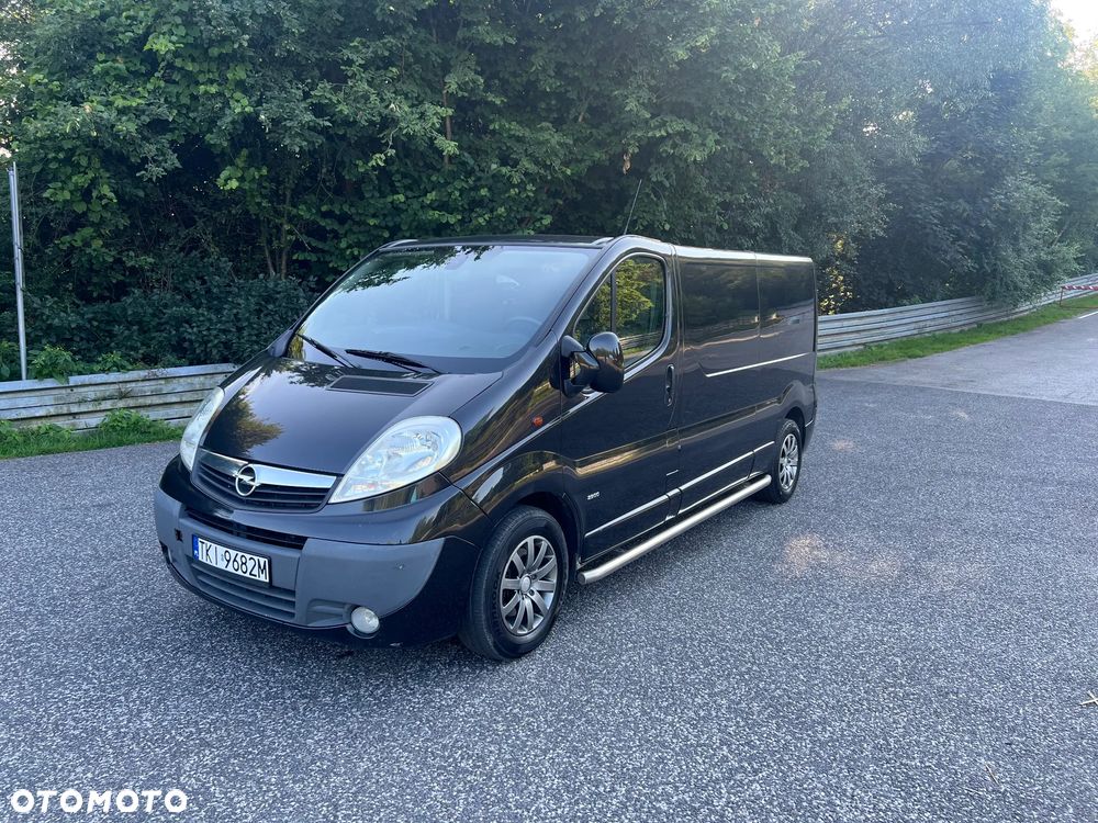 Opel Vivaro - 1