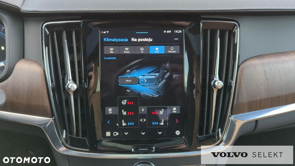 Volvo V90 Cross Country - 25
