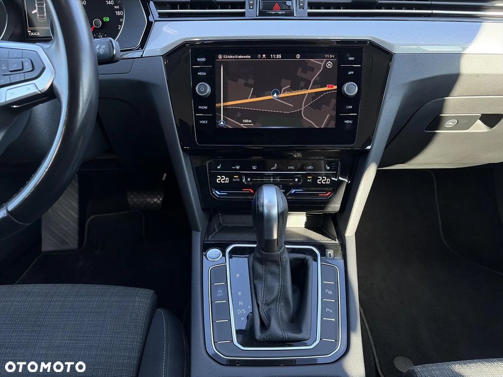 Volkswagen Passat 1.5 TSI EVO Business DSG - 12