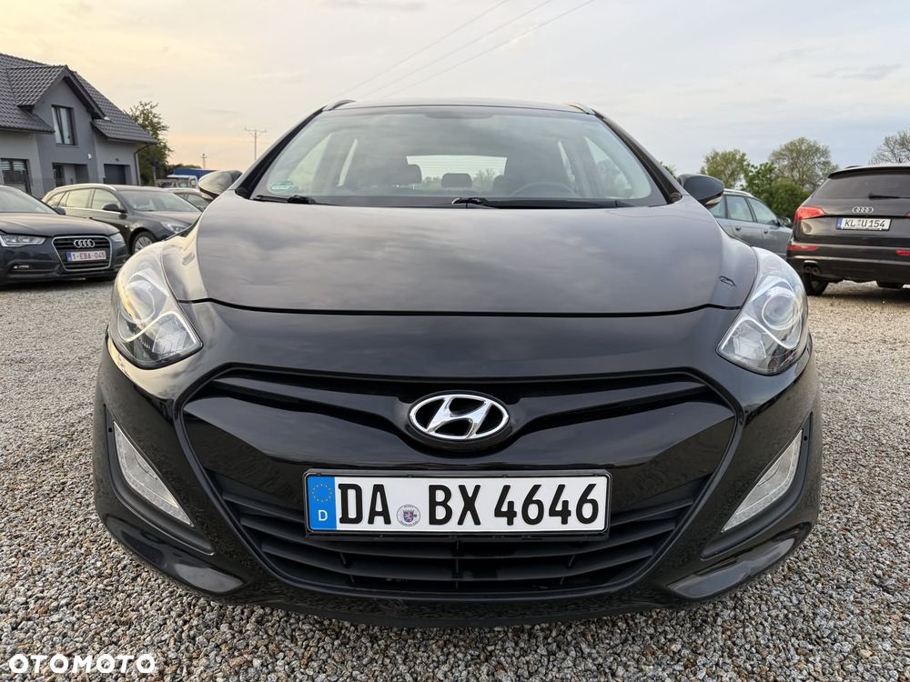 Hyundai i30 Kombi 1.6 GDi DCT Style - 12
