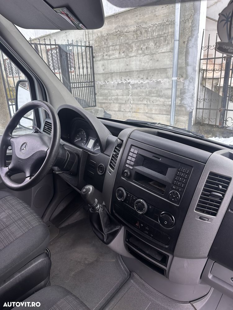 Mercedes-Benz Sprinter - 8
