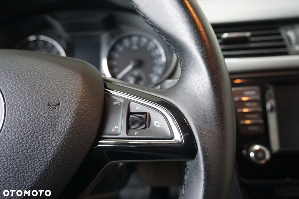 Skoda Octavia 1.6 TDI (Green tec) DSG Ambition - 21