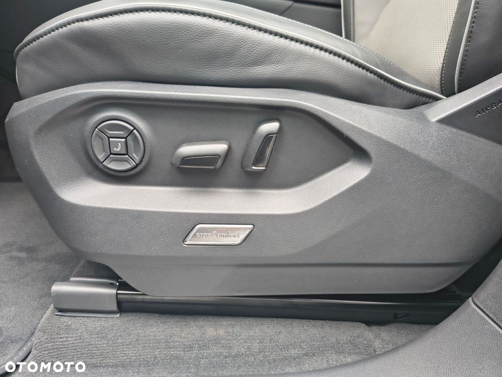 Volkswagen Touareg - 15
