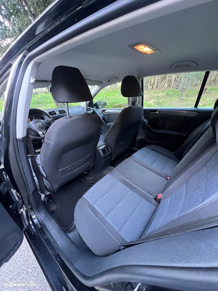 VW Golf 1.6 TDi Edition DSG - 15