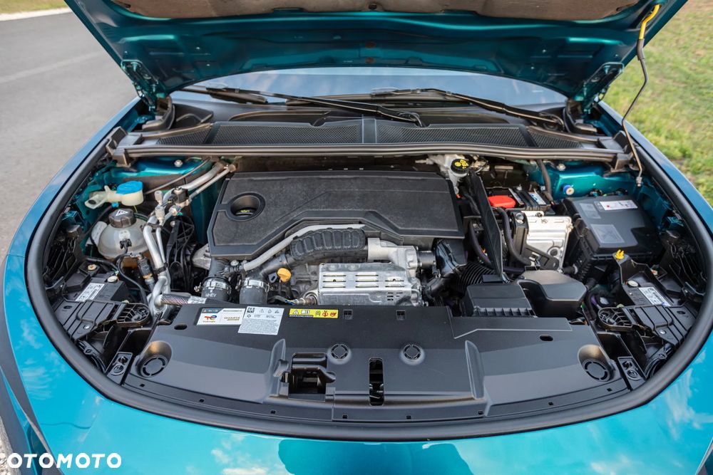 Peugeot 408 1.2 PureTech GT S&S EAT8 - 23